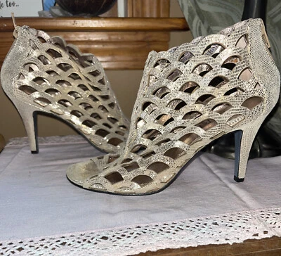 Zapato Mujer ASHRO Cuero Dorado Escala Sirena Tacón Alto Talla 7 Foto 1 de 4