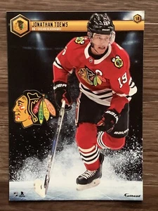 Jonathan Toews Chicago Blackhawks mit Logo 2019 NHL Fathead Mini #50 - NEU - Bild 1 von 3