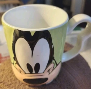 Taza Goofy 3D Taza Disney Monograma Intl Mango Mickey Vintage Verde - Imagen 1 de 7