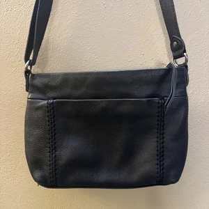 Borsa a tracolla The Sak Melrose in pelle nera borsa go-to classica funzionale divertente - Foto 1 di 10