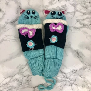 Novelty Animal Mittens With String Hand Crocheted Kids Junior Blue Cat Pink Bow - Picture 1 of 2