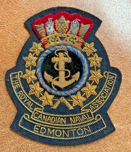 The Royal Canadian Naval Association Edmonton 4,75"x4" weinrot Krone Bullion EUC - Bild 1 von 7
