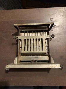 TOSTAPANE VINTAGE UNIVERSAL LANDERS FRARY & CLARK ~ Buone condizioni ~ Senza cavo - Foto 1 di 3
