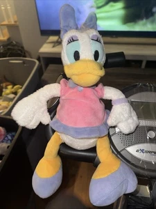 Disney Pato Margarita Peluche 14" Tienda Disney Rosa Púrpura Vestido y Cola de Caballo - Imagen 1 de 4