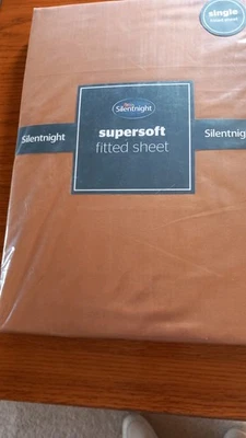 Silentnight Supersoft Fitted Sheet, Single Easy Care Non Iron, Terracotta (x2) - Image 1 of 3