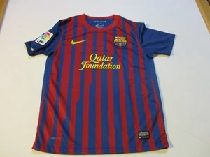 FC BARCELONA FOOTBALL CLUB SEWN NIKE BRAND SOCCER JERSEY YOUTH MED MESSI - Picture 1 of 20