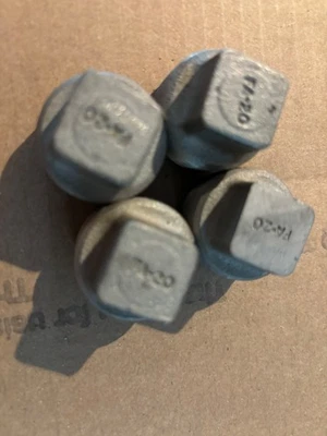 1" PLUG SQUARE HEAD   ALLOY 20 /FA20 SET OF 4 PCS  NEWOPEN BOX  FAST SHIPPING - Image 1 of 4