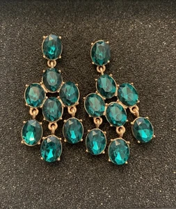 Beautiful Green Rhinestone Costume Gold Tone Dangle Drop Waterfall Earrings - Picture 1 of 4