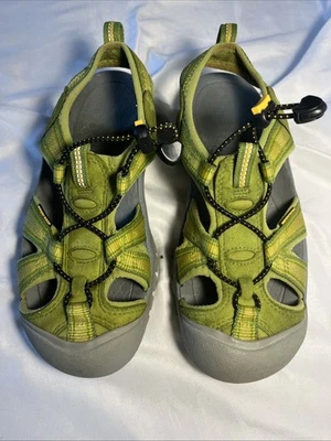 Keen Olive Green Fisherman Sandals Water Shoes Women's Size 7.5 - Image 1 of 4