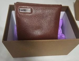 GUESS Brown Leather Bifold Wallet – Men’s ID Window, Card Slots, Classic Style - Picture 1 of 5