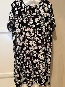 Abito J. Jill Wearever Collection manica corta nero floreale taglia 2X - Foto 1 di 5