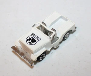 White Police Jeep Unbranded 8006 Made in China Diecast/Plastic - Picture 1 of 3