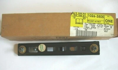 NUEVO GM #10263505 2000-02 Pontiac Grand Prix GTP Ajustador de cinturón de seguridad del conductor delantero Foto 1 de 4