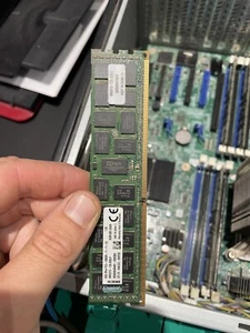 Ram Serveur 8GB PC3-12800R - Photo 1/1