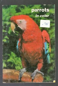Parrots in Color by William H. Allen Jr. Published 1970 - Imagen 1 de 6