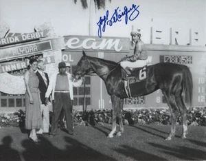 Alydar 1978 Florida Derby Winners' Circle Photo 8" x 10" Signed Jorge Velasquez - Picture 1 of 1