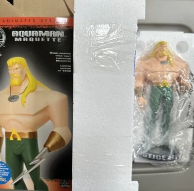 Justice League The Animated Series estátua maquete AQUAMAN DC Direct - Imagem 1 de 3