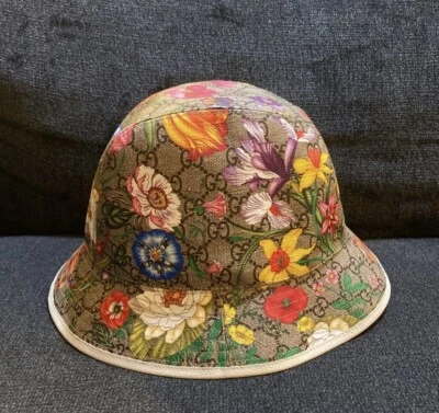Sombrero cubo Gucci multicolor estampado flora Foto 1 de 4