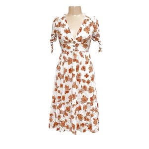 Vestido midi floral blanco línea A de Altar'd State - Imagen 1 de 4