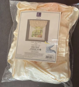 Cenefa Lucia decoración exuberante marfil nueva en paquete crema marfil sedoso 42x18" nueva con etiquetas - Imagen 1 de 10