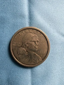2000 D Sacagawea One Dollar Coin US Liberty - Picture 1 of 2