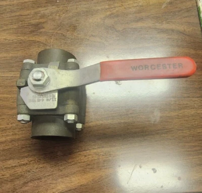 1-1/2'' Worcester # 446 YBSE CS Carbon Steel Threaded End Ball Valve 2000PSI - Image 1 of 4