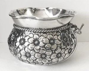 Antique German Guler 900 Sterling Silver Hand Wrought Repousse Bowl Tied Basket - Picture 1 of 10