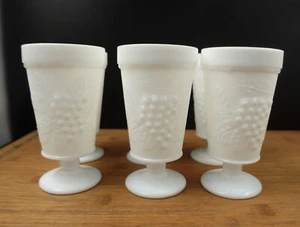 6 vasos de pedestal de uvas en relieve blancos de vidrio de leche - Imagen 1 de 6