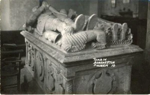 REAL PHOTO POSTCARD OF A TOMB IN BARCHESTON CHURCH (NEAR SHIPSTON), WARWICKSHIRE - Picture 1 of 2