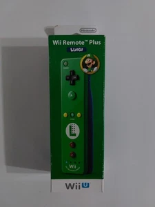 Nintendo Wii U Green Luigi Remote Motion Plus Limited Edition   - Picture 1 of 3
