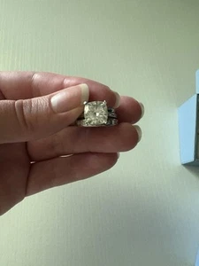 Stunning Custom-Made, White Gold, Wedding Set! - Picture 1 of 5