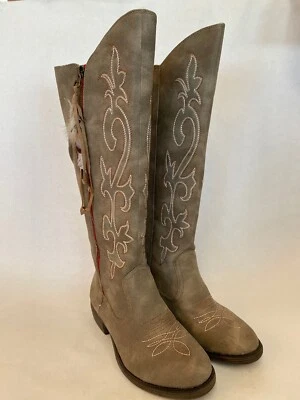 YELLOW BOX taupe Embroidered Tall Knee Boots 7  Light Use - Imagem 1 de 4