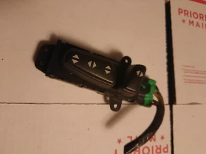 99-04 Jeep Grand Cherokee LEFT SEAT SWITCH - Picture 1 of 3