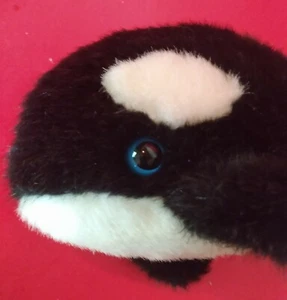 Plush Plump Orca Killer Whale with Big Blue Eyes - Imagen 1 de 5