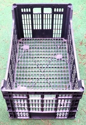 4 x Large Plastic Storage Crate Box Tray Stackable Basket, Container 50x30x22cm - Image 1 of 4