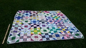 Edredón bíblico vintage hecho a mano cosido y atado brillante multicolor  - Imagen 1 de 12