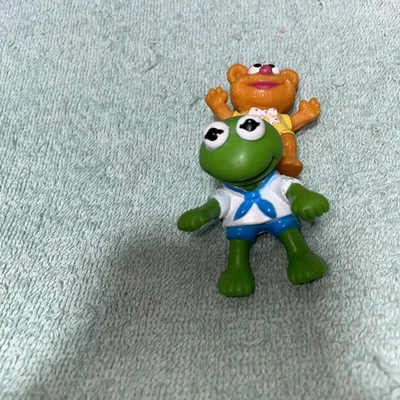 Figuras de 2 pulgadas de colección de los Muppets Kermit y Fozzy 1986 Foto 1 de 4