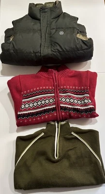 Lote de 3 Roupas de Inverno Old Navy Mossimo Puffy Vest Suéteres Menino 6/7 anos Tamanho YS - Imagem 1 de 4
