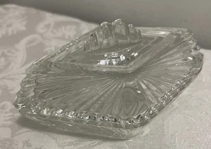 Vintage Kristall Diamantform gerippt Glas Schmuck Waschtisch bedeckt Schale. 5”x 5”. A-22 - Bild 1 von 6