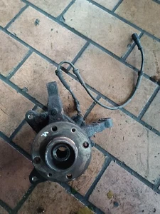 Original Renault Megane I 1.6 BA Achsschenkel Radnabe vorne links - Bild 1 von 3