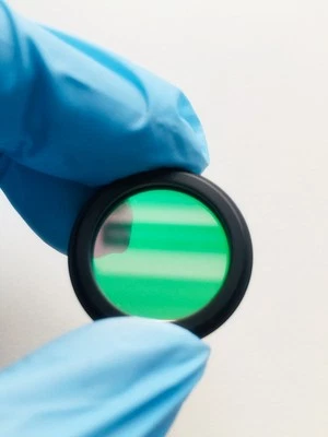 The 530nm green light is transmitted through narrow-band filter lens NBP530-40K - Image 1 of 4