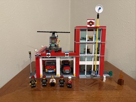 LEGO City 60004: 2013 Fire Station 100% Complete W/ Instructions