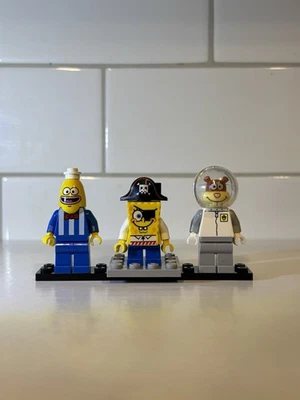 LEGO SpongeBob Lot — SpongeBob Pirate, Sandy Cheeks & Ice Cream Man Minifigures - Image 1 of 4