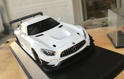 1/43  MINICHAMPS   Mercedes   AMG GT3, met.white , 1/402 PCs  ,2017 mint+++! - Image 1 of 4