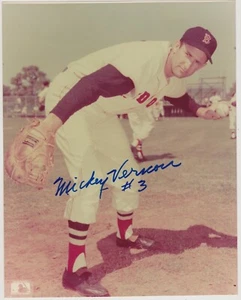 Mickey Vernon #3 Boston Red Sox autographed signed 8x10 MLB photo - Picture 1 of 1