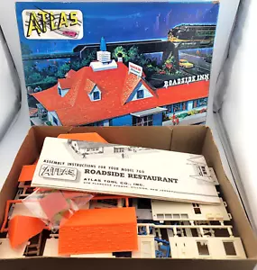 HO Scale Atlas #760 RESTAURANT KIT Railroad Train Model - Picture 1 of 7