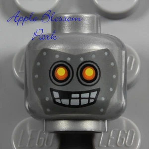 NUOVO LEGO MONSTER ROBOT MINIFIG TESTA ARGENTO - Halloween robot in metallo teschio grigio - Foto 1 di 1