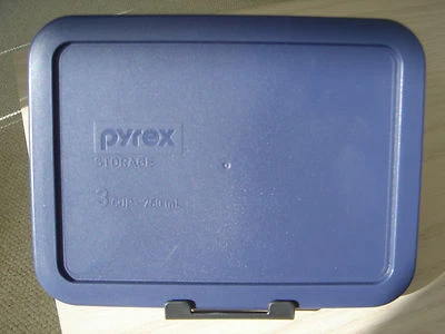 PYREX 3 CUP #7210-PC BLUE PLASTIC COVER FITS RECTANGULAR GLASS BOWL 750 ML NEW - Image 1 of 4
