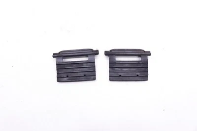 2003 01-03 HONDA GOLDWING GL1800 GL 1800 FUEL TANK RUBBER CUSHION GROMMIT H66 - Image 1 of 3