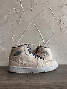 Nike Air Jordan 1 Mid Sandrift Women’s Size 7 DM9126-104 Missing Lid - Picture 1 of 5